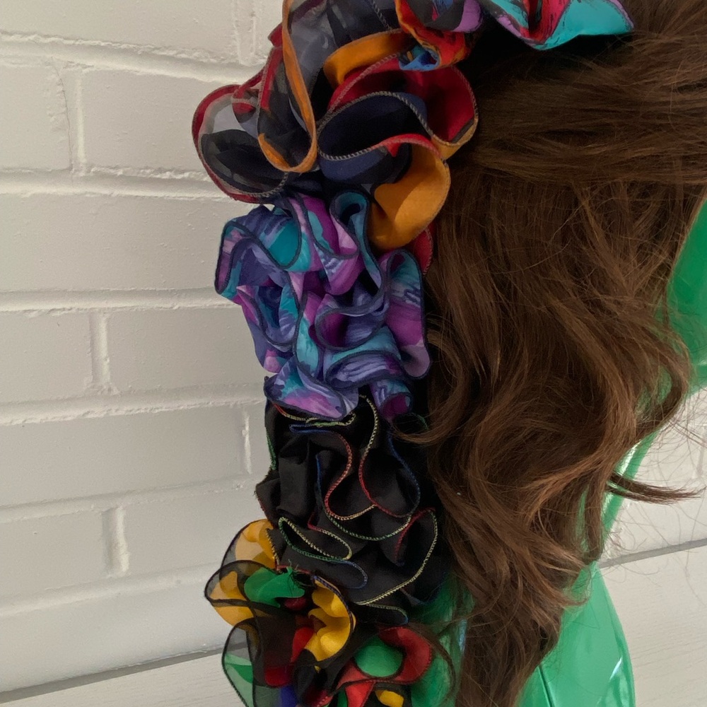classic colorful retro 1980-2990 hair accessory bundle - hair claw clips - Picture 4 of 11